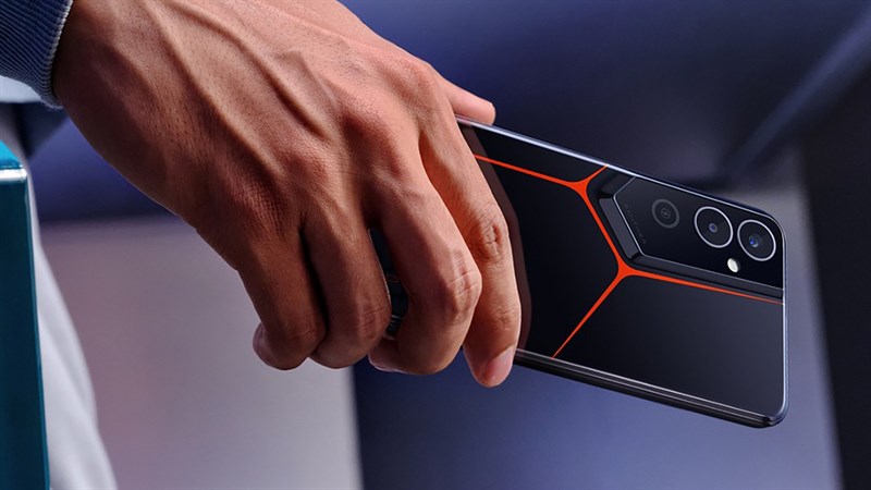 Ép Kính Tecno Pova Neo 3 Tại Biên Hòa – Uy Tín, Chuyên Nghiệp, Giá Tốt