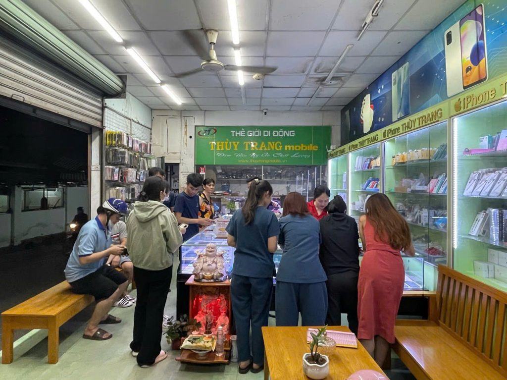 Thay Chân Sạc iPad Tại Biên Hòa: Uy Tín, Lấy Liền, Giá Rẻ z7353269840352 2efd19a0af886c49fa5e3e3e13b06ef2 1024x767 1